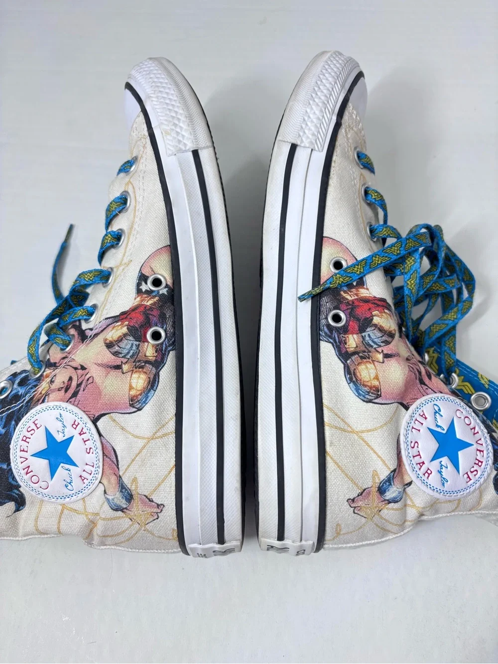 Wonder Woman High-Top Converse Sneakers Women’s 9 Men’s 7 Like New - Picture 7 of 11